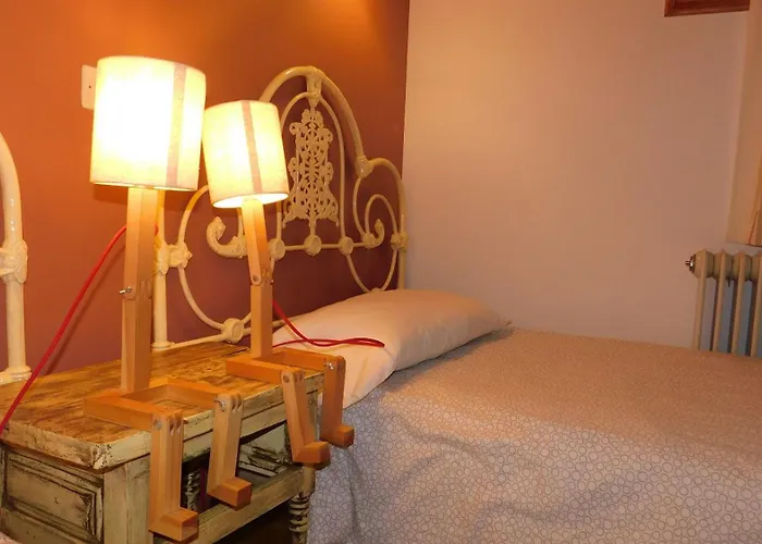 La Silla De La Reina 나바레돈다 데 그레도스